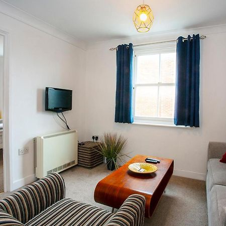 The Spires - Cosy Apartment Just Outside Of City Centre كانتربيري المظهر الخارجي الصورة